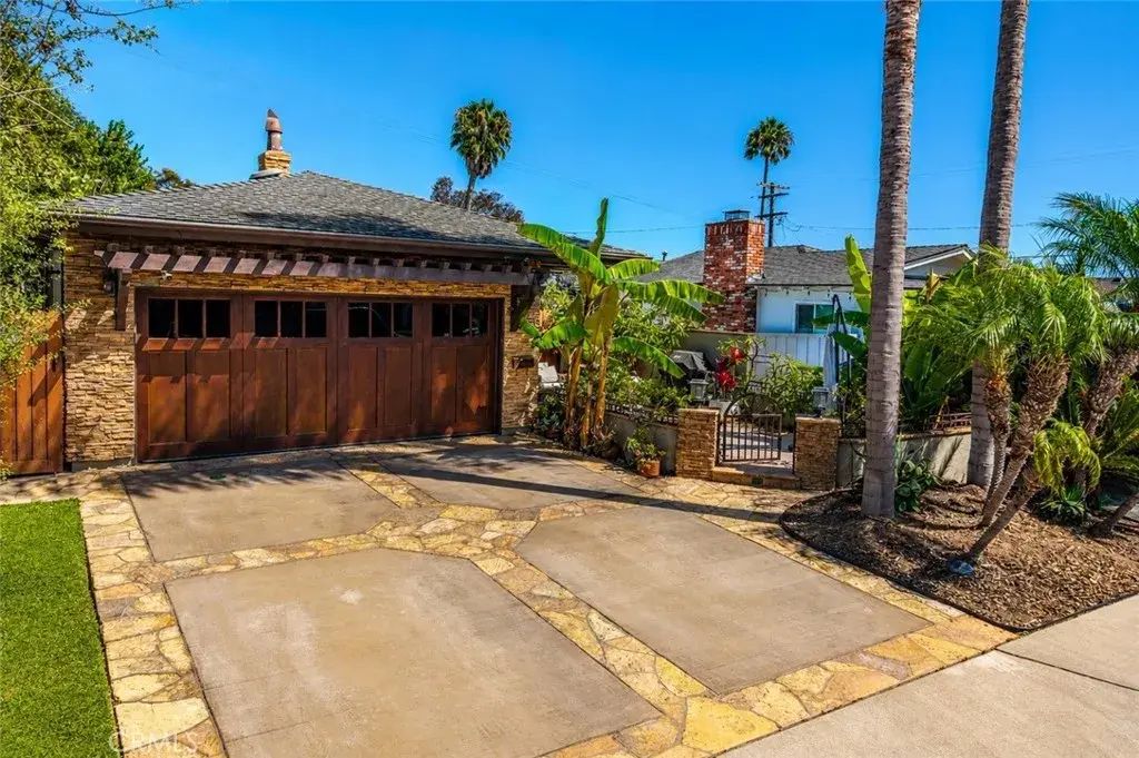 139 W Avenida Cornelio, San Clemente