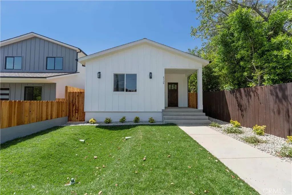 8738 Apperson Street, Sunland