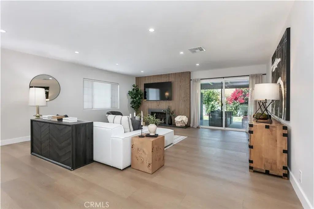 6853 Willis Avenue, Van Nuys