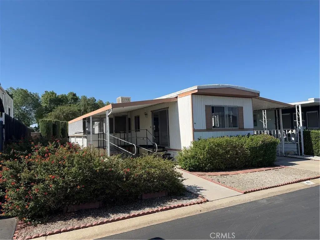 626 N Dearborn 48, Redlands