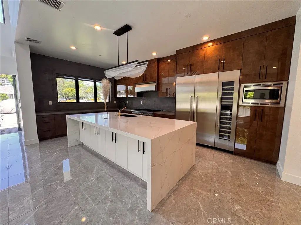 11230 Pickford, Los Angeles