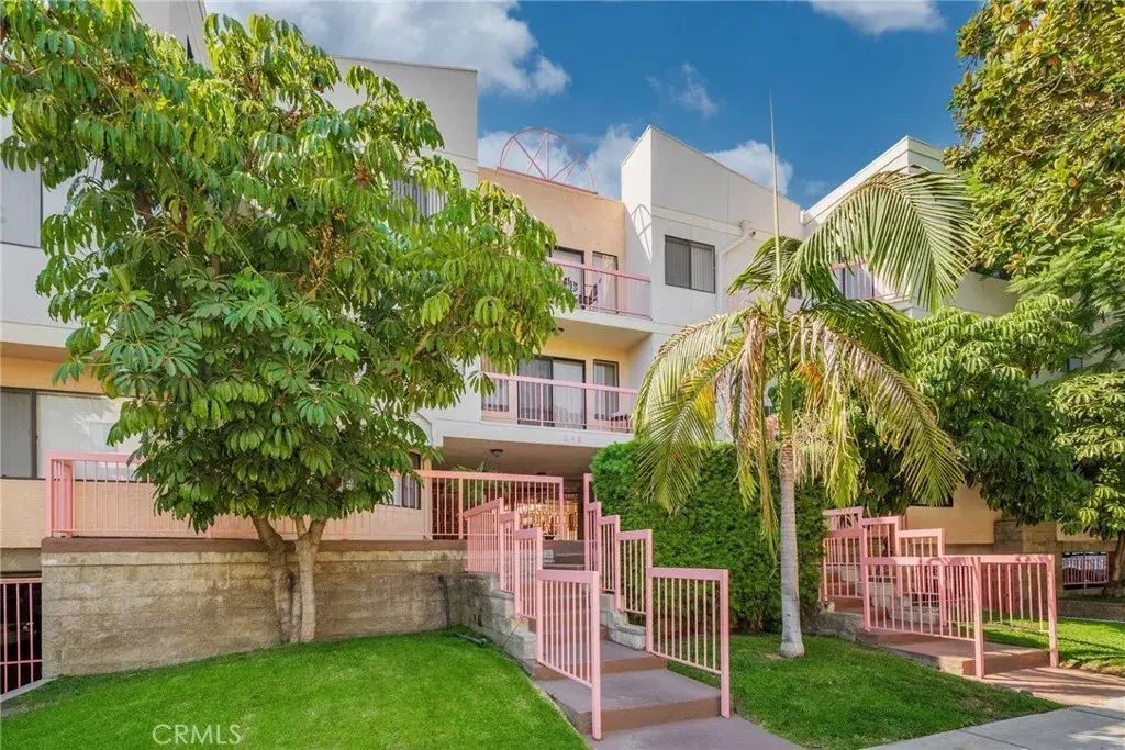 345 N Jackson 106, Glendale
