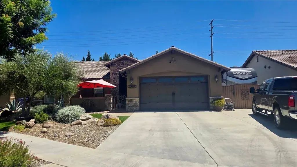 1490 Laredo Court, Tulare