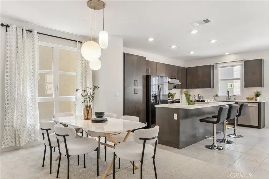 2700 E Chaucer East 41, Los Angeles