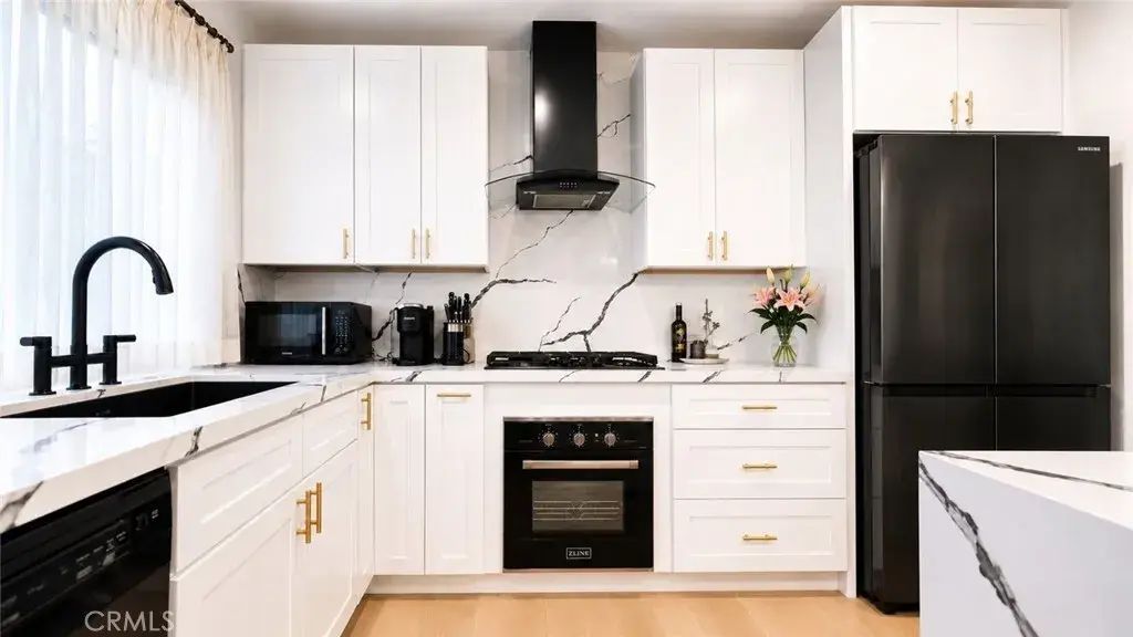 1233 N Laurel 211, West Hollywood