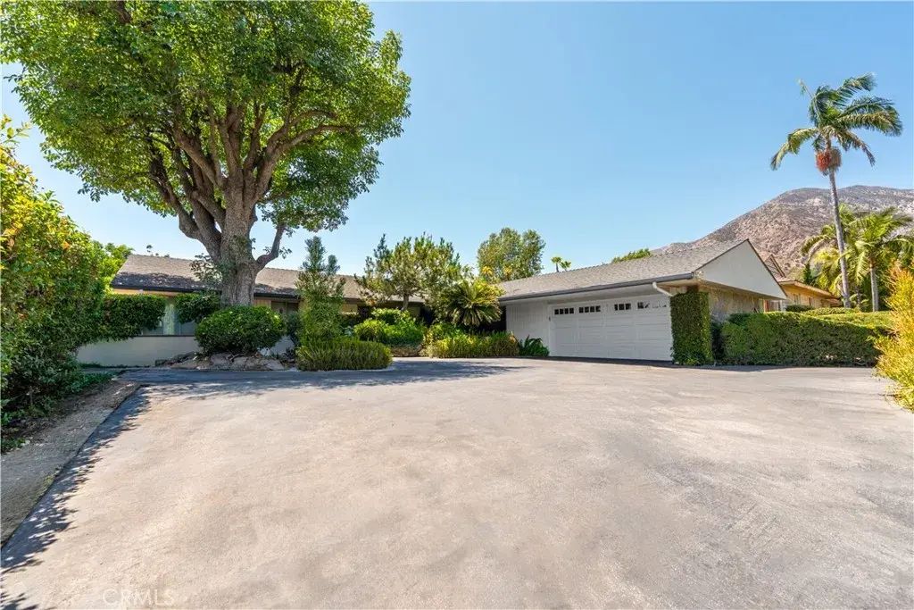 1827 Anita Crest, Arcadia