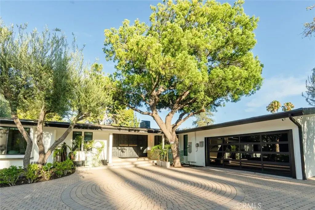 16740 Knollwood, Granada Hills
