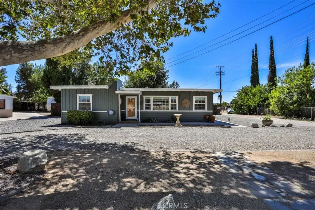 26755 Hemet Street, Hemet
