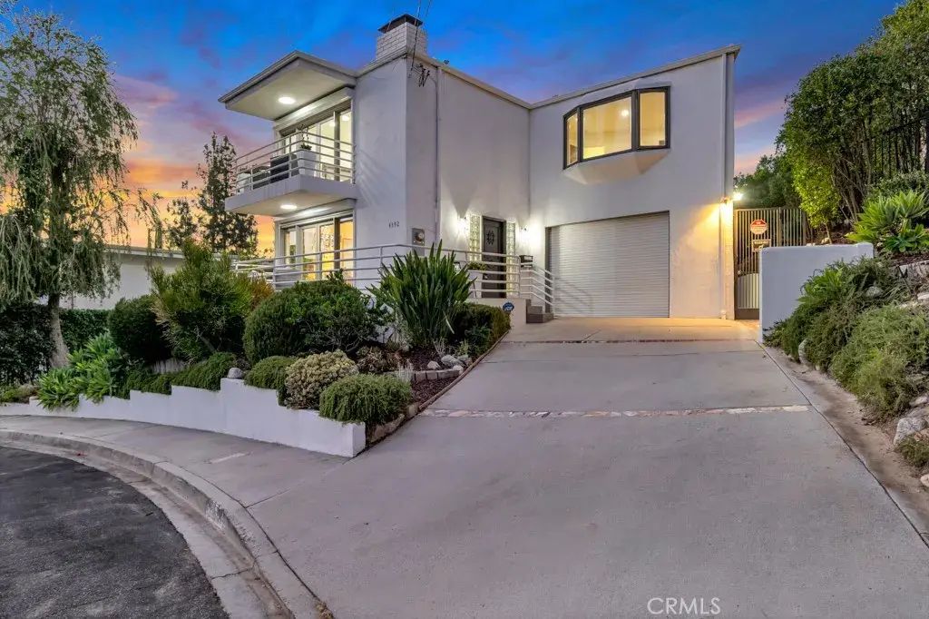 4392 Pampas Road, Woodland Hills