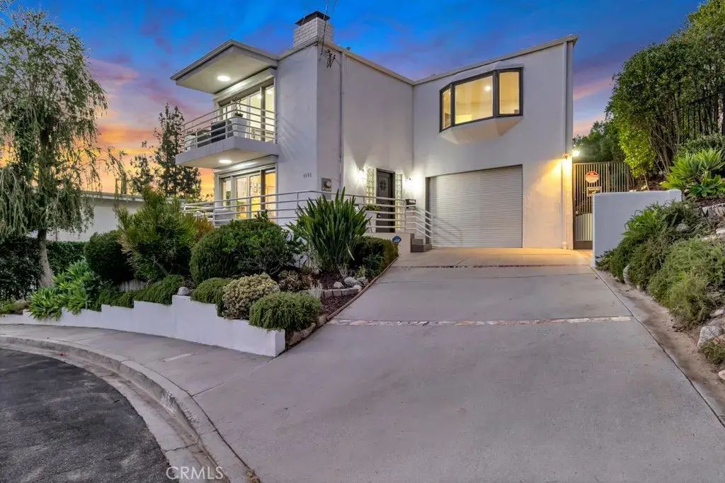 4392 Pampas Road, Woodland Hills