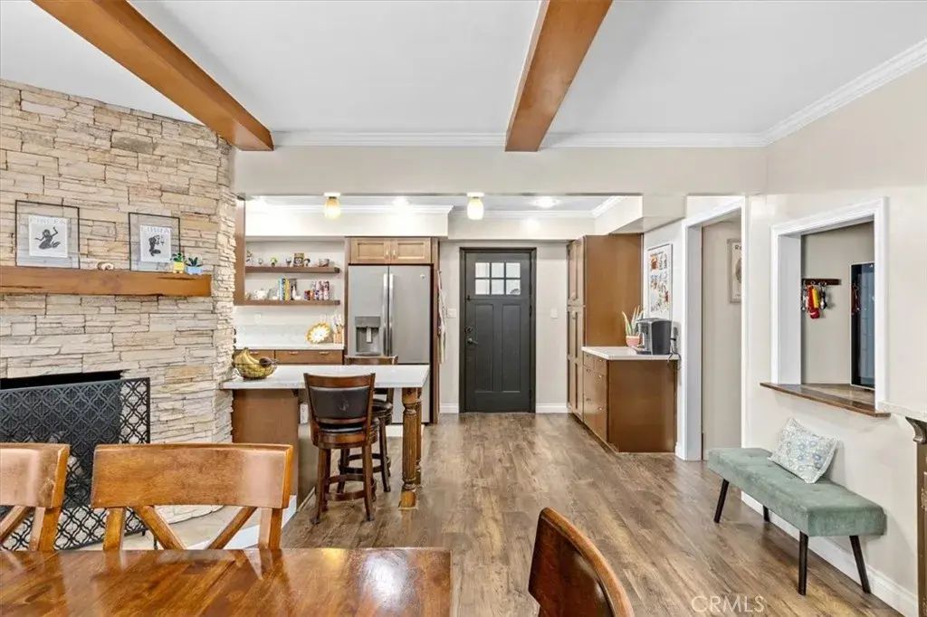 9350 Carmichael, La Mesa