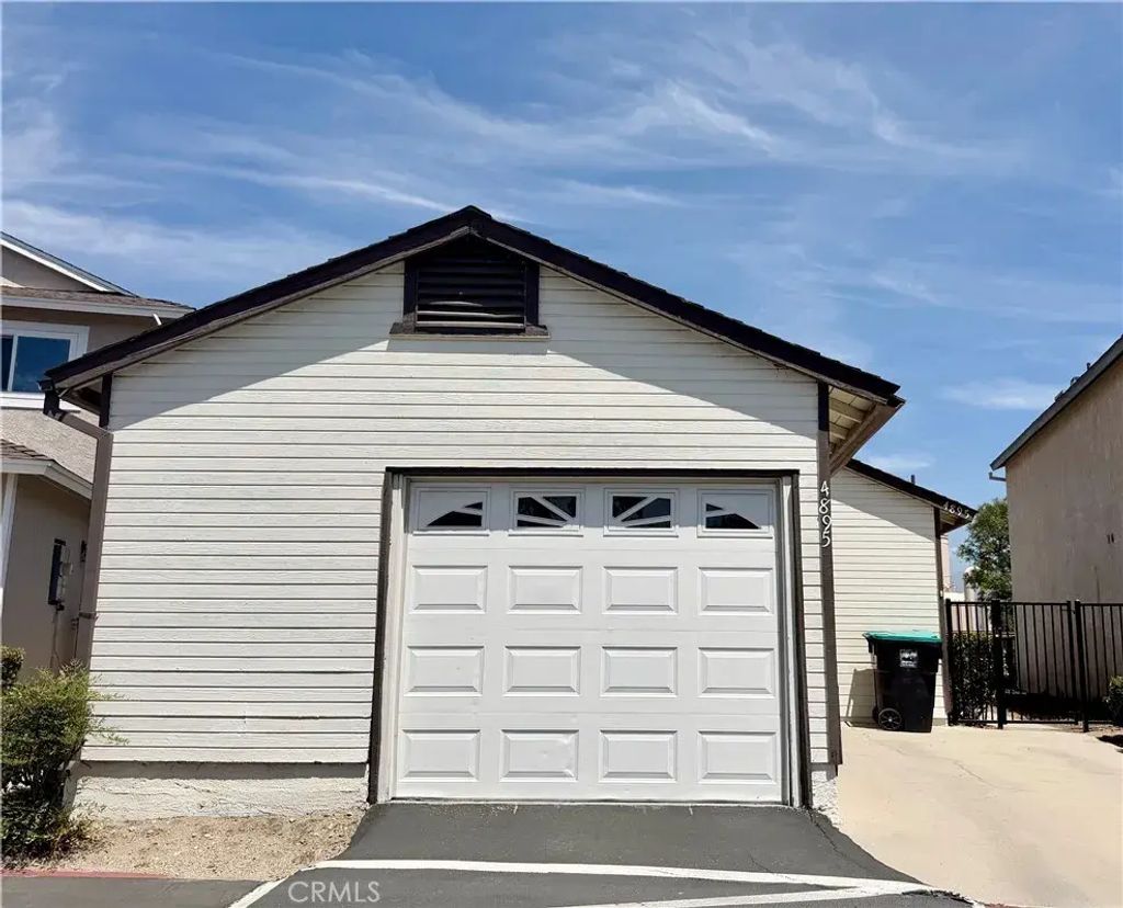 4895 Village Green, San Bernardino