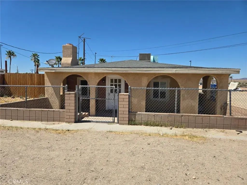 2009 Aurora Way, Barstow