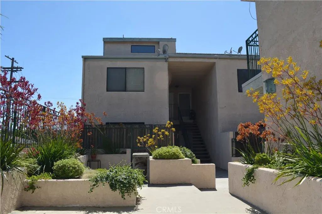 2491 Purdue Avenue 201, Los Angeles