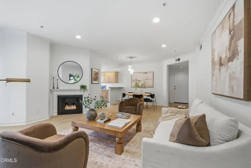 450 W Dryden Street 106, Glendale