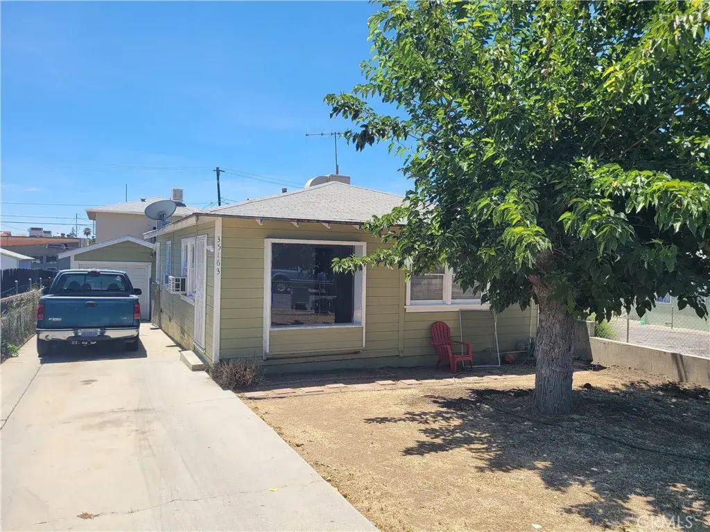35163 Acacia Avenue, Yucaipa