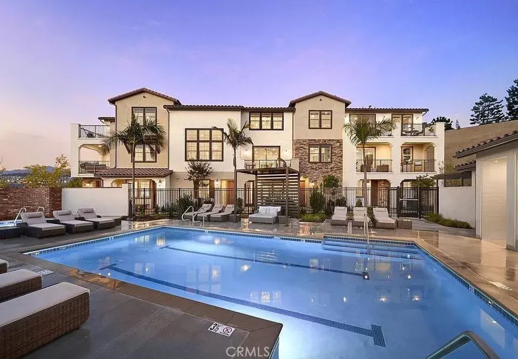 209 Niebla Lane, Mission Viejo