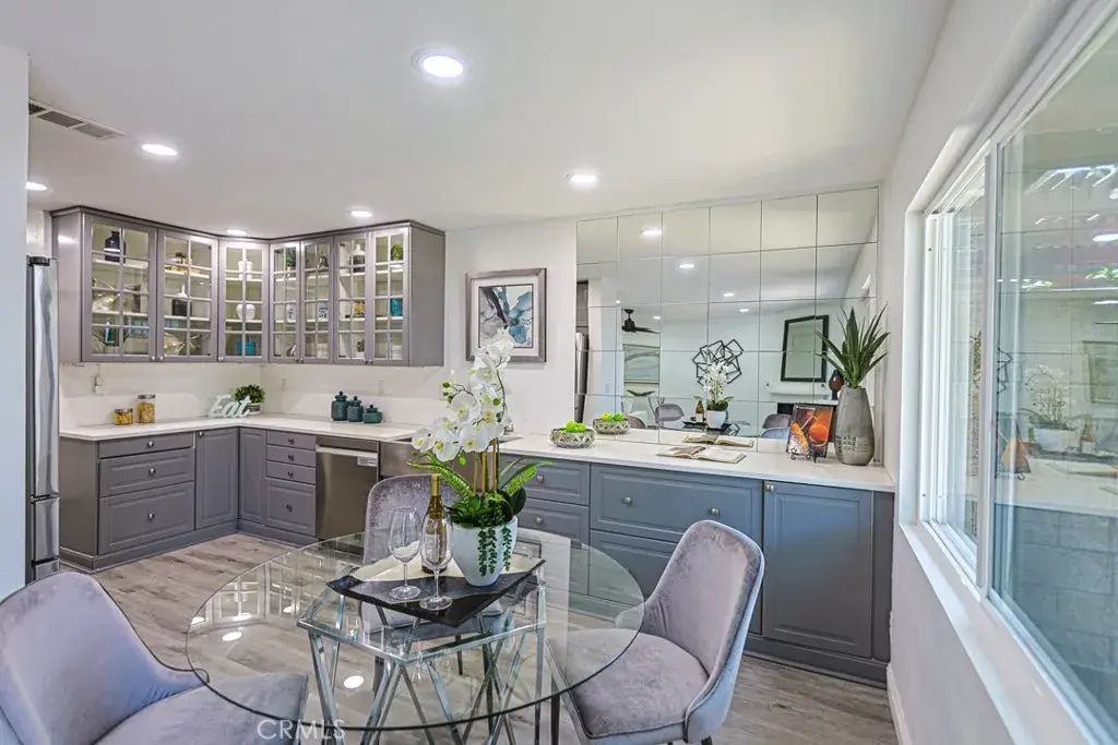 2640 W Meadowview, Anaheim