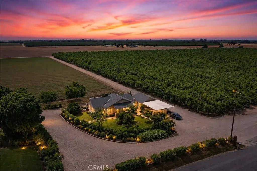 14515 Houston Ave, Hanford