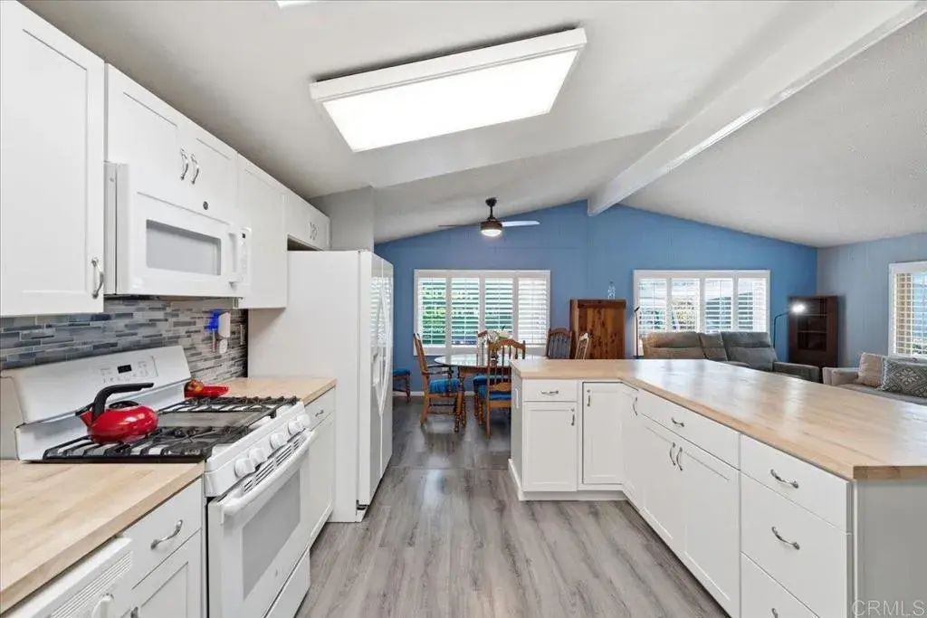 276 N El Camino Real 80, Oceanside