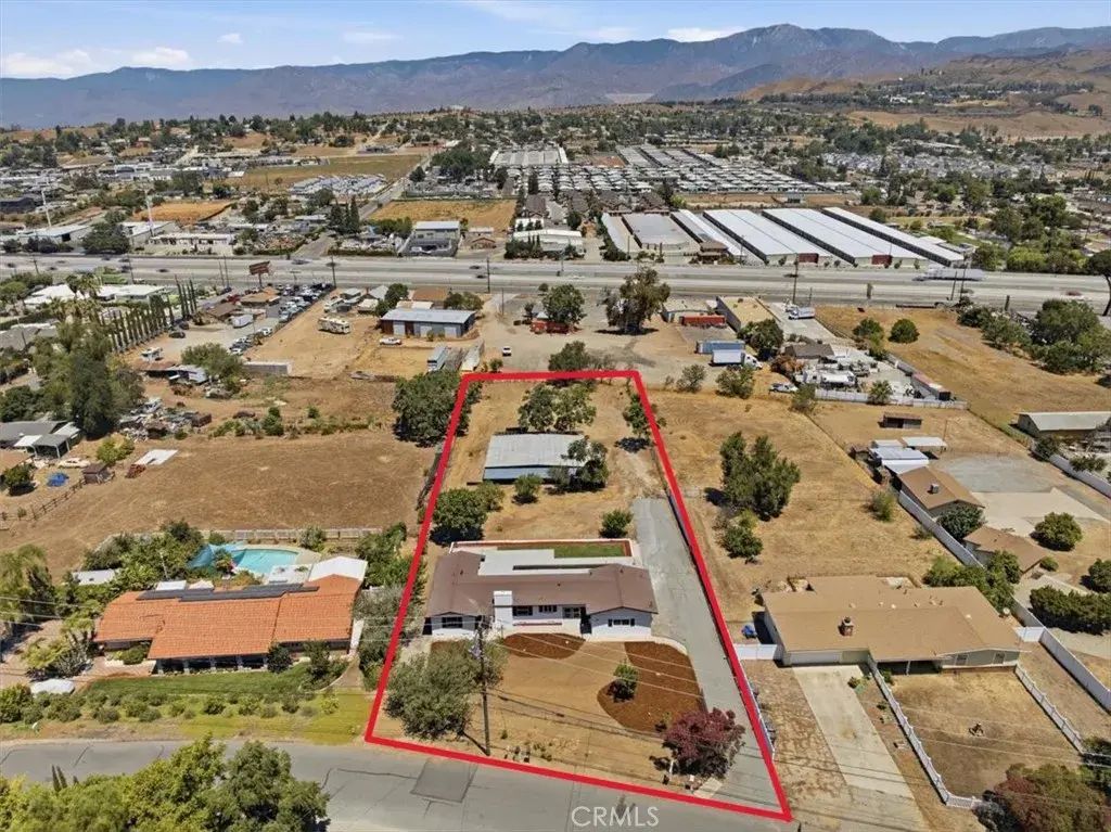 31750 Florida, Redlands