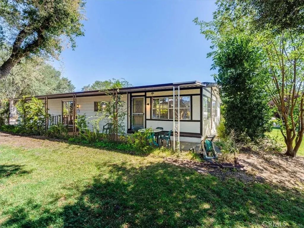 10836 Los Pueblos, Atascadero