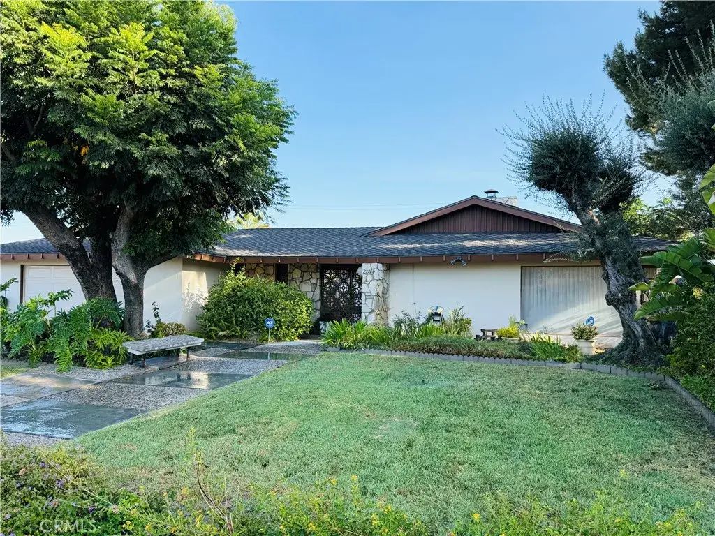 22864 Minona Drive, Grand Terrace