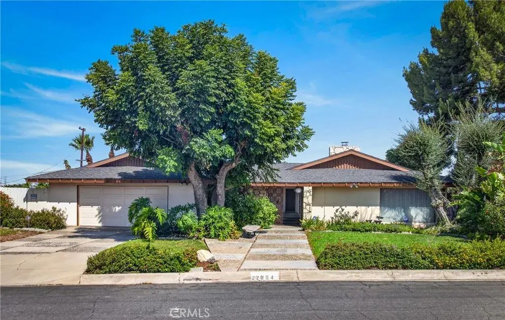 22864 Minona Drive, Grand Terrace