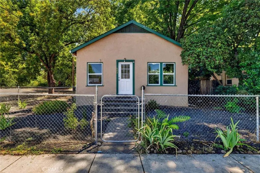 603 W 9th, Chico
