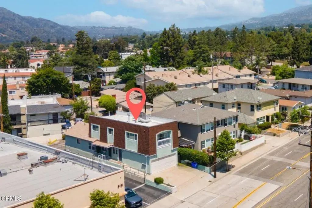 4117 Ocean View Boulevard, Montrose