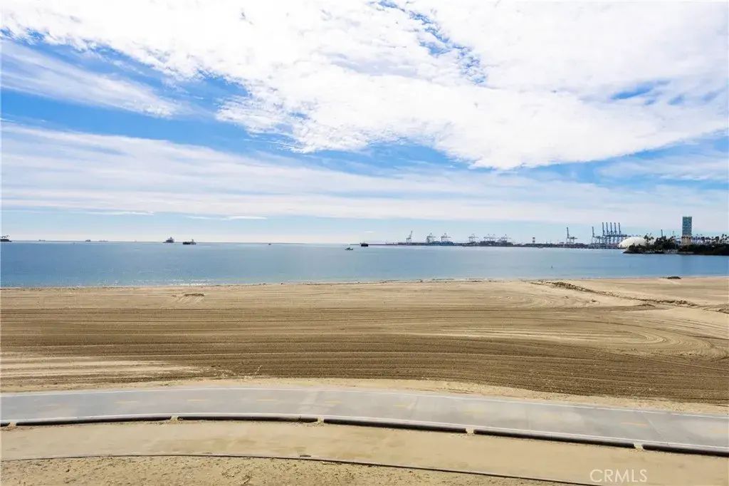 1500 E Ocean Boulevard 206, Long Beach
