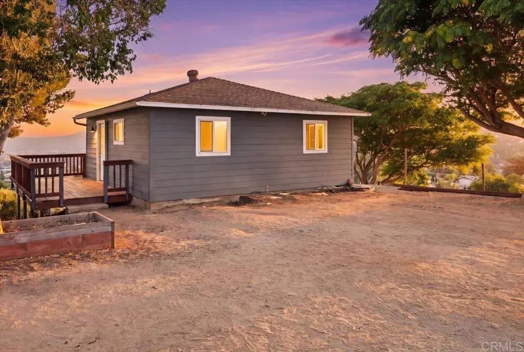 12341 Winter Gardens Drive, Lakeside