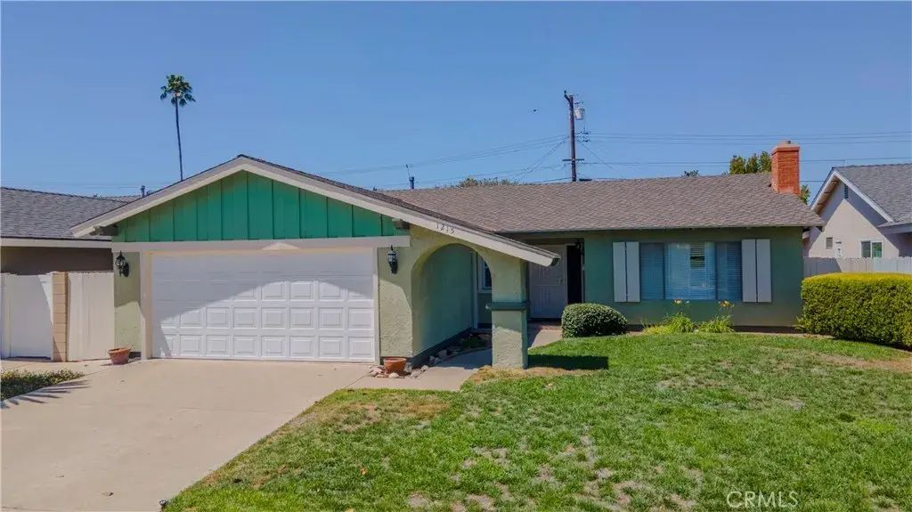 1215 E Mardell, Orange