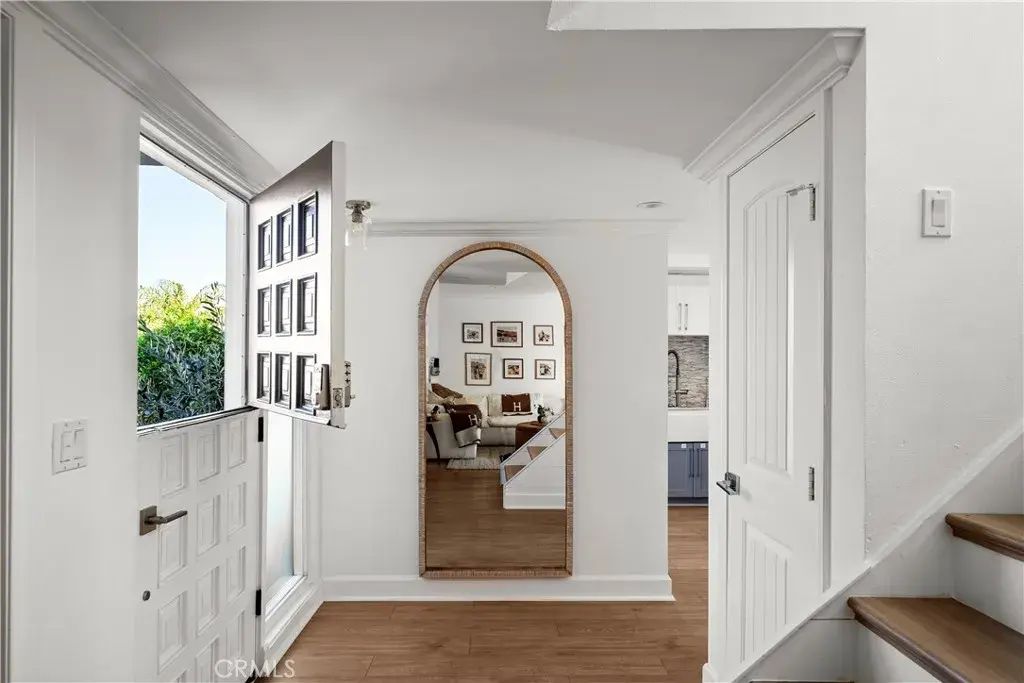 368 Genoa, Costa Mesa