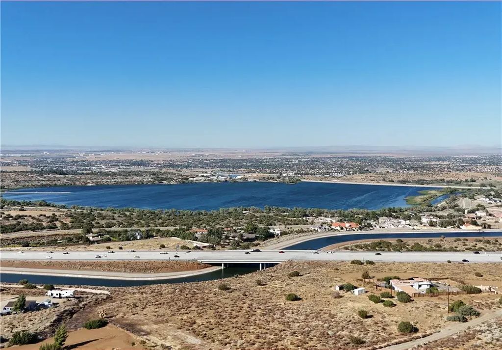 El Camino, Palmdale