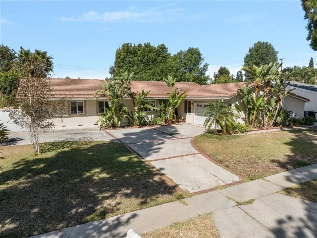 10925 Yolanda, Porter Ranch