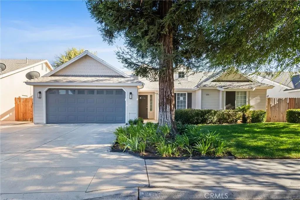 5285 W Dayton, Fresno