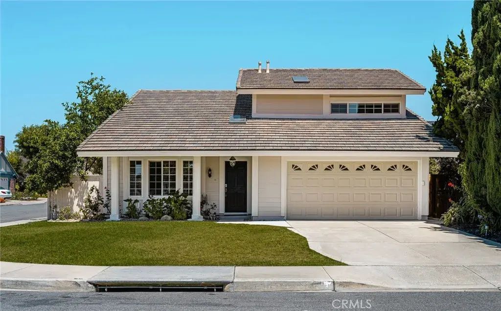 1 Pamlico, Irvine
