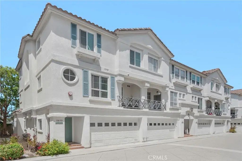 5439 Marine Avenue, Hawthorne