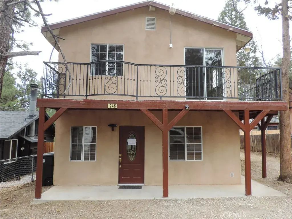745 Sunset, Sugarloaf