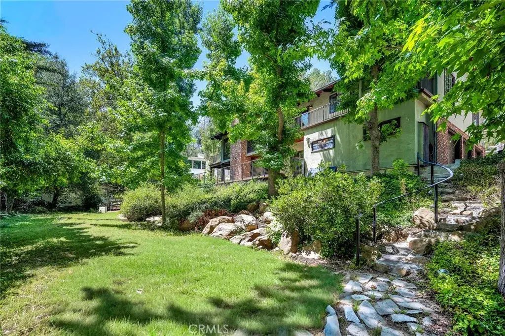 84 Buckskin Road, Bell Canyon