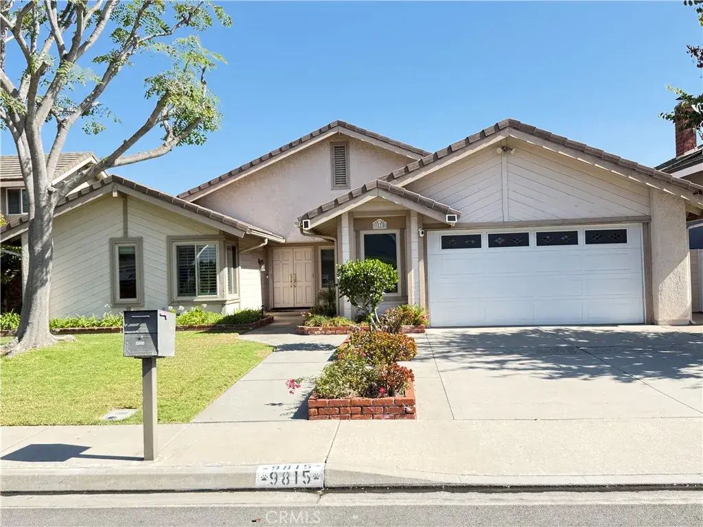 9815 Emmons Circle, Fountain Valley