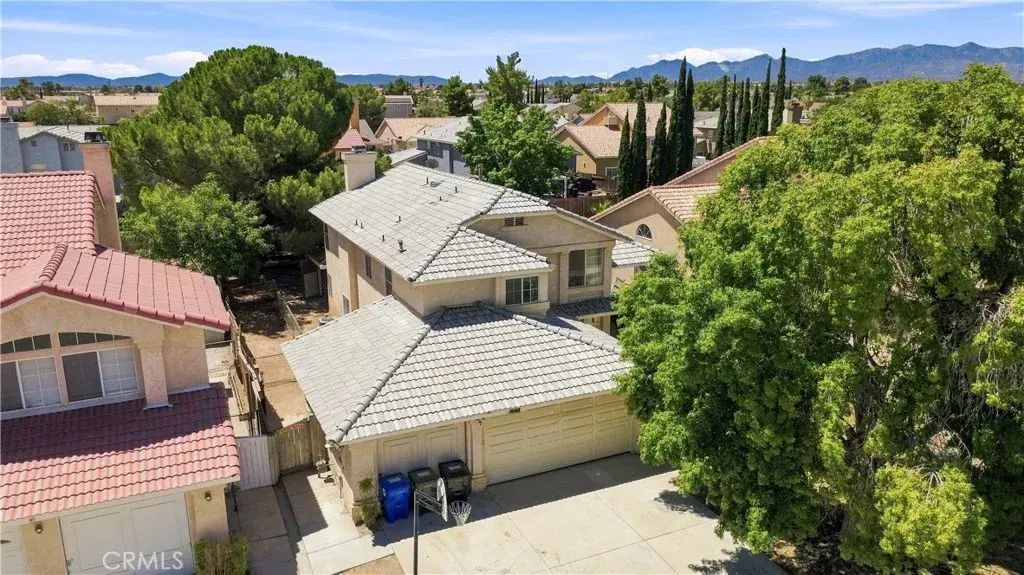14323 La Crescenta, Victorville