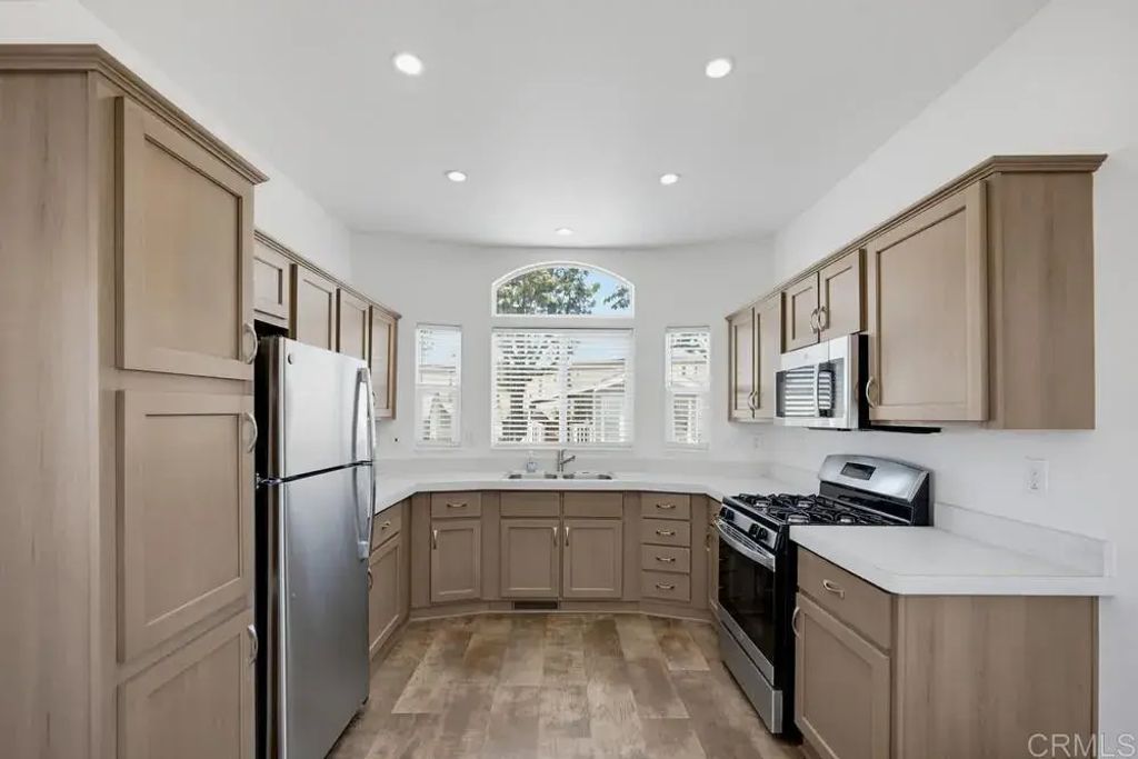 2750 W Acacia N17, Hemet