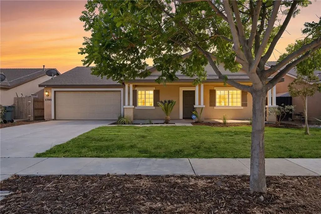 1799 Capistrano, Tulare