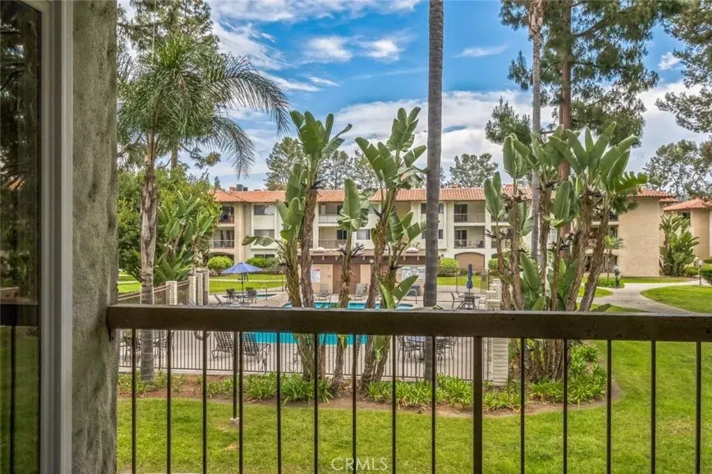 10699 San Diego Mission Road 205, MISSION VALLEY