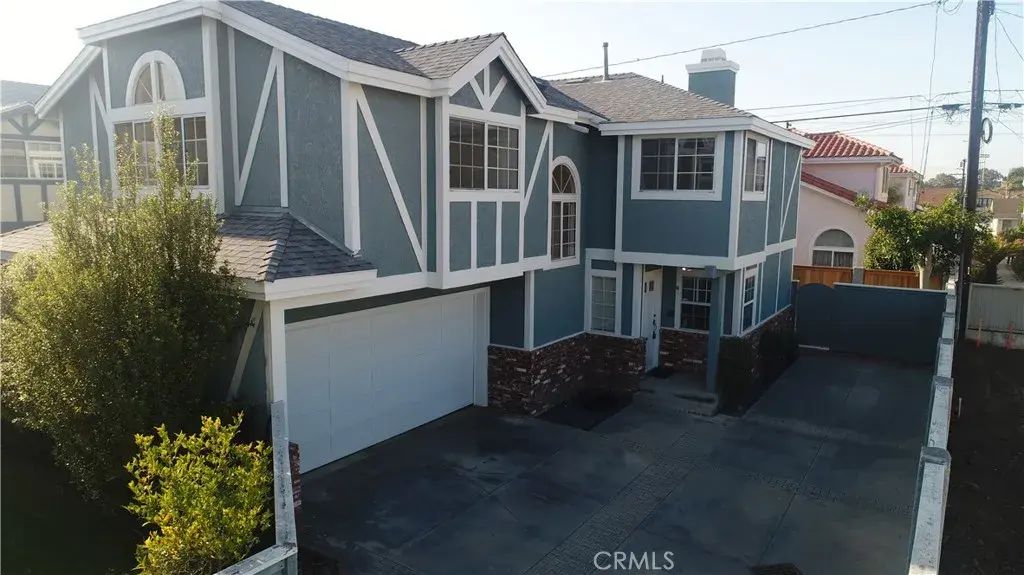 2219 Gates, Redondo Beach