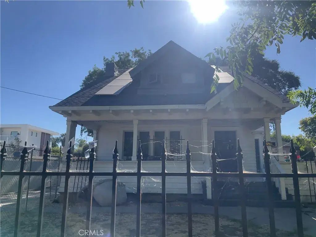 739 N Center, Stockton