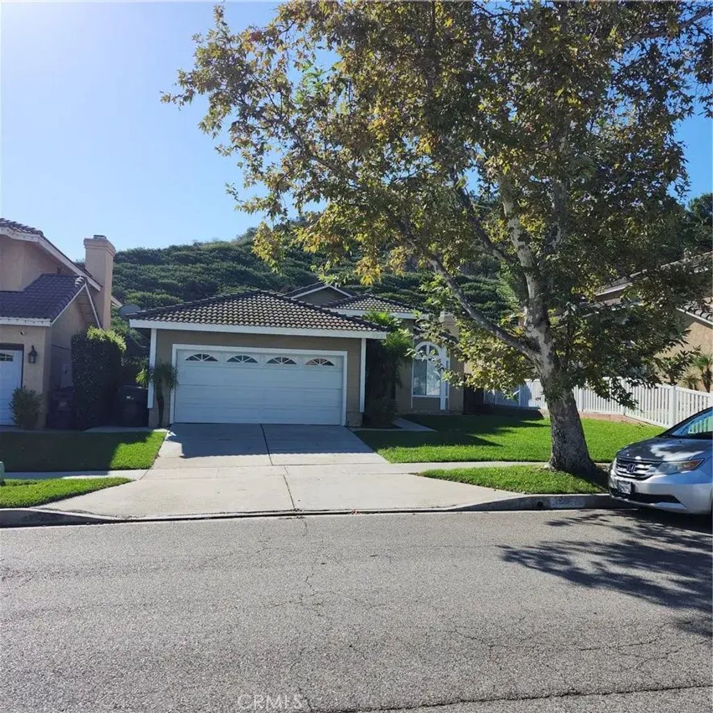 1211 Suncrest, Corona