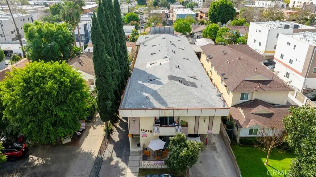 14218 Sylvan, Los Angeles